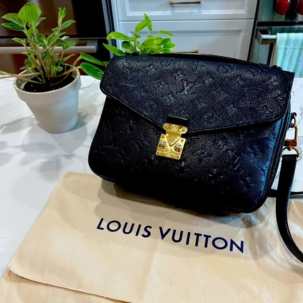 Louis Vuitton Pochette Métis